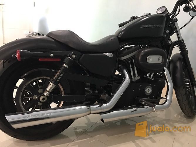  Harley  Davidson  Sportster Iron  883  Bekasi Jualo