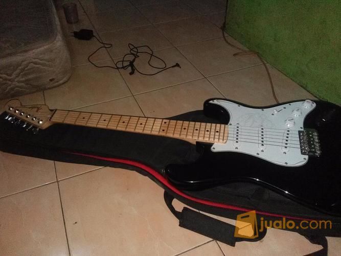 Unduh 730 Koleksi Gambar Gitar Fender Keren 