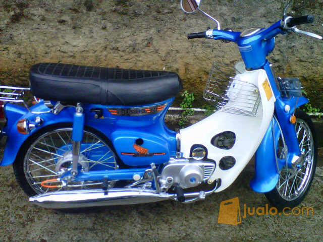  Motor  Honda C70  Istimewa Biru Kab Tangerang Jualo