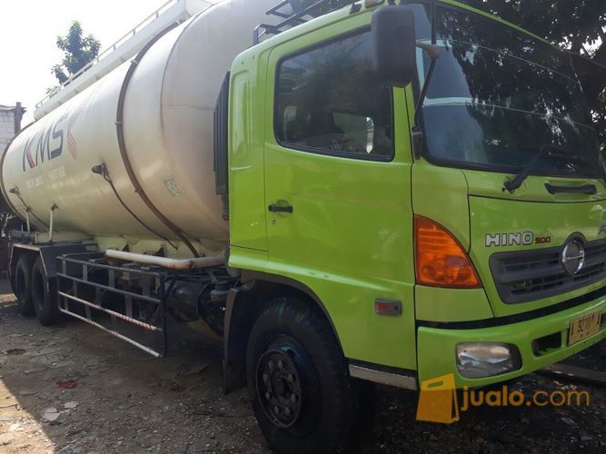  Hino  Lohan  FM260JW Tangki Semen Curah Tahun 2012 Tronton 