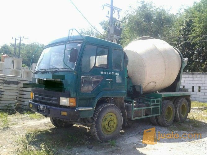 Truck Mixer Truck Molen  Molen  Truck Beton Indonesia 