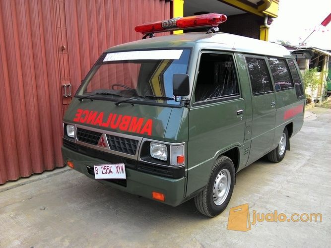 Modifikasi Ambulance Mitsubishi L300 Minibus