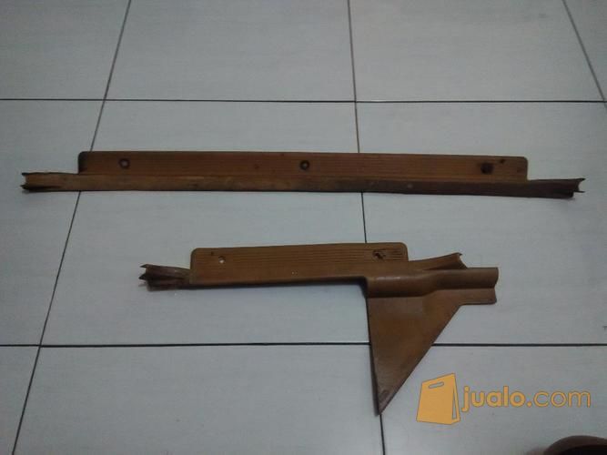 Cover Pijakan Kaki Pintu Corolla DX 80 81 2 Biji 