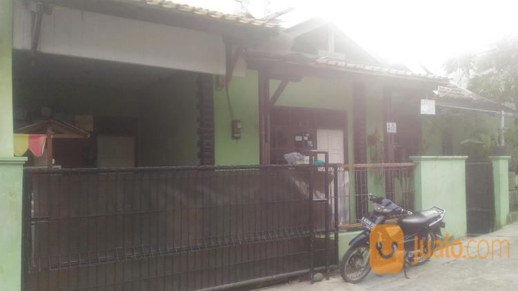 Rumah Lagi Butuh Dekat Kolam Renang Paragon Bbm