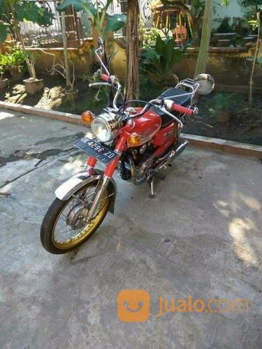 Honda Cb  100  Tahun 1976 Warna Merah Denpasar Jualo