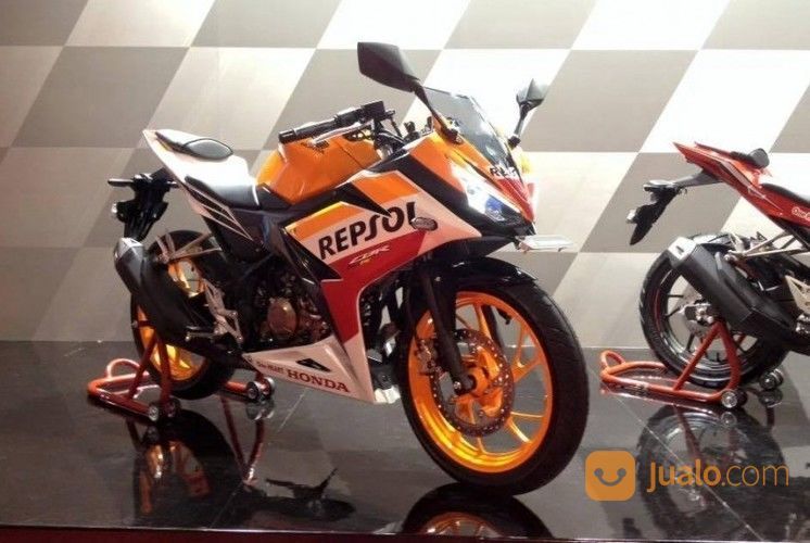  Motor  Honda  CBR 150 Repsol Jakarta  Selatan  Jualo