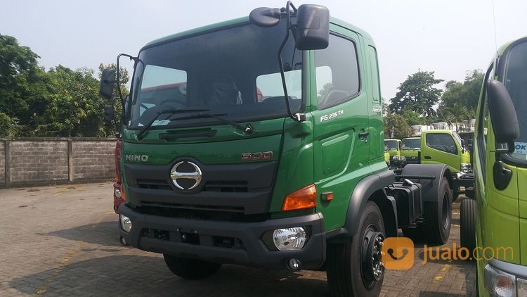 SG 260 J Truk  Hino Tracktor Head Dealer Hino Surabaya 