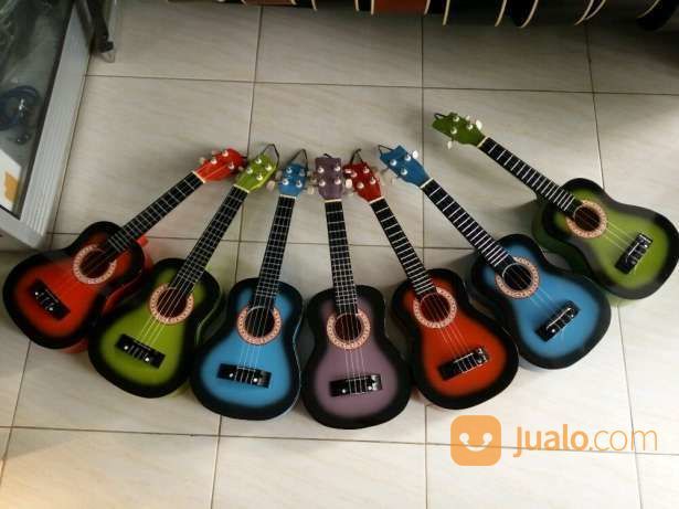 Download 42 Gambar Gitar Ukulele Senar 3 Terbaik Gratis