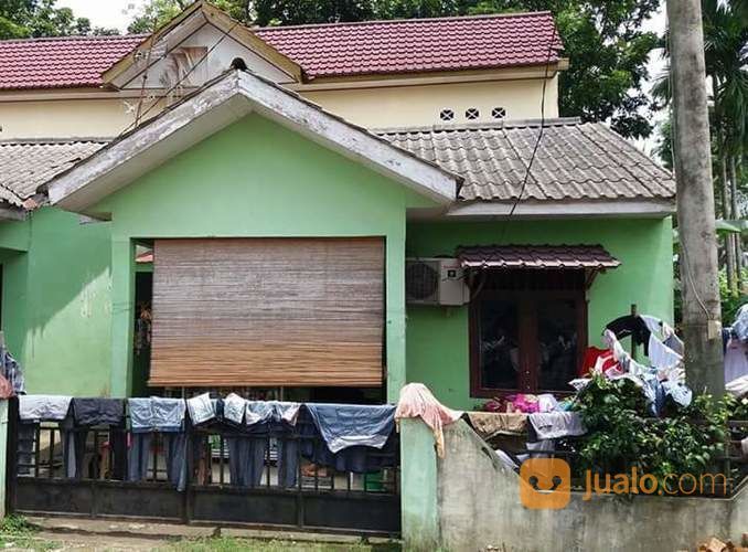 Gambar Rumah  Tingkat  Belakang 