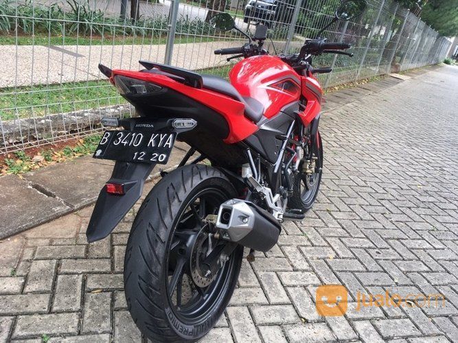 Motor Cb Warna Merah 