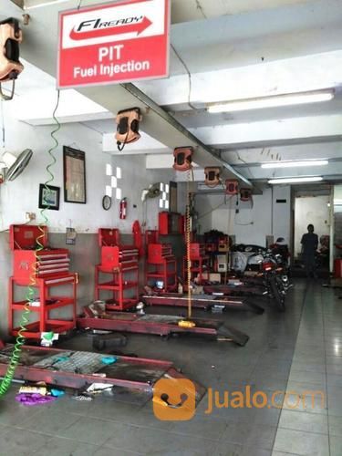 Ruko Beserta Peralatan Bengkel Resmi Motor  Di  Bekasi  Timur  