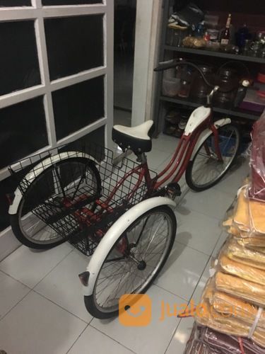  Sepeda  Roda  3  Merah Putih Bandung Jualo