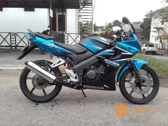 Gambar-Gambar Modifikasi Motor CBR 150 R Paling Keren Terlengkap