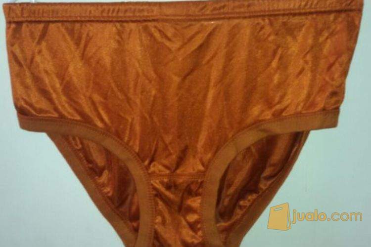  Celana  Dalam Satin Warna Coklat  Muda  Light Brown Satin 