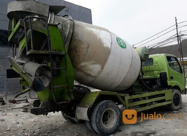 Truck Mixer Hino Tahun 2021 Kapasitas 3 M3 Jakarta  Timur  