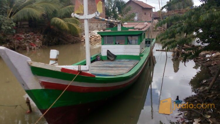  Perahu  Kayu  untuk mancing Kab Serang Jualo