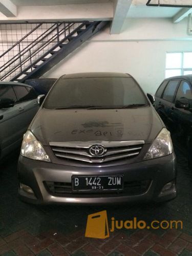 Dijual Innova 2010 Bensin Jakarta Pusat Jualo