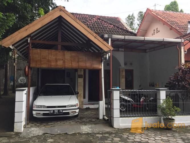 Rumah Dijual di  Jalan Kaliurang Km 8 Condongcatur Harga  