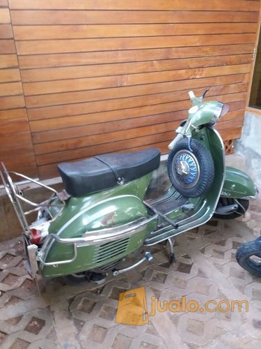  jual  vespa  sprint 78 model bagong ori Semarang  Jualo