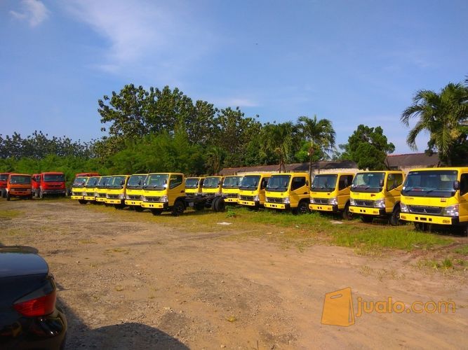  TRUK  TRUK  MITSUBISHI Tangerang  Selatan  Jualo