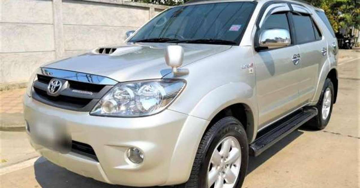 Toyota fortuner 2005