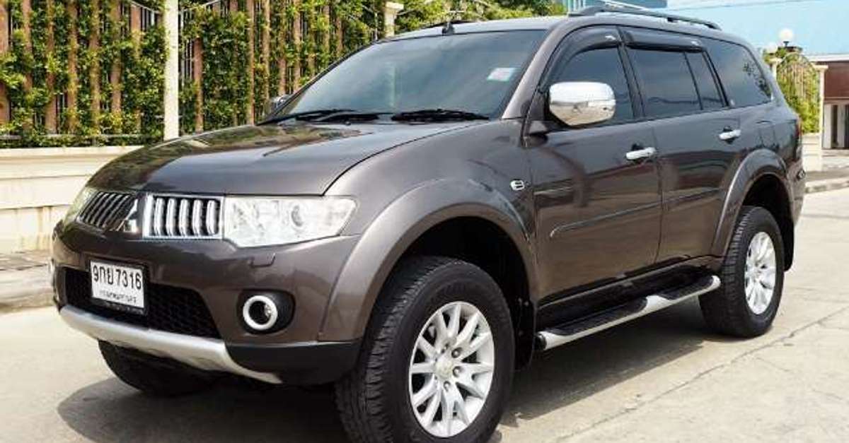 Mitsubishi pajero sport 2011