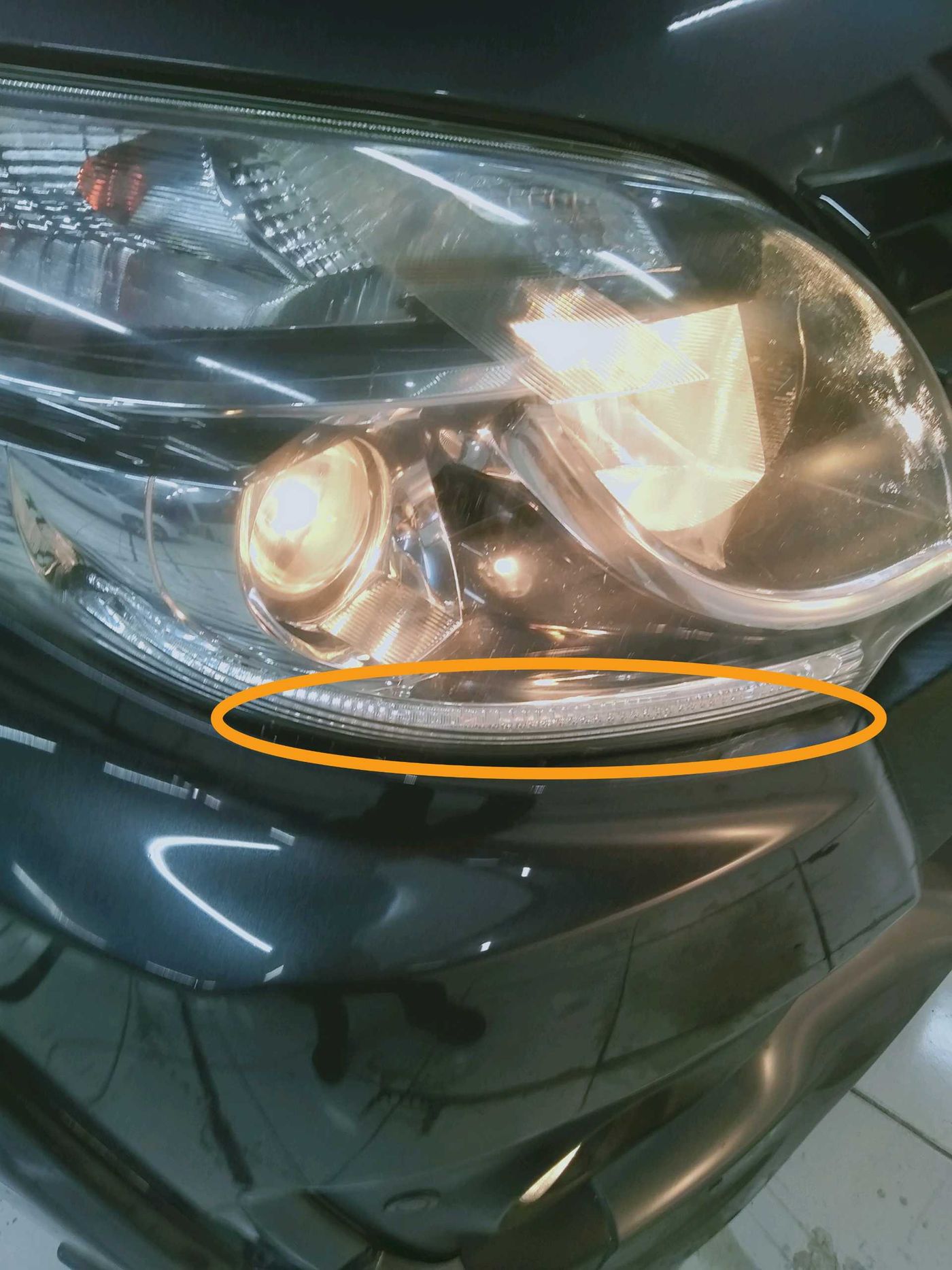 Front End Exterior Lights (Right) - headlight