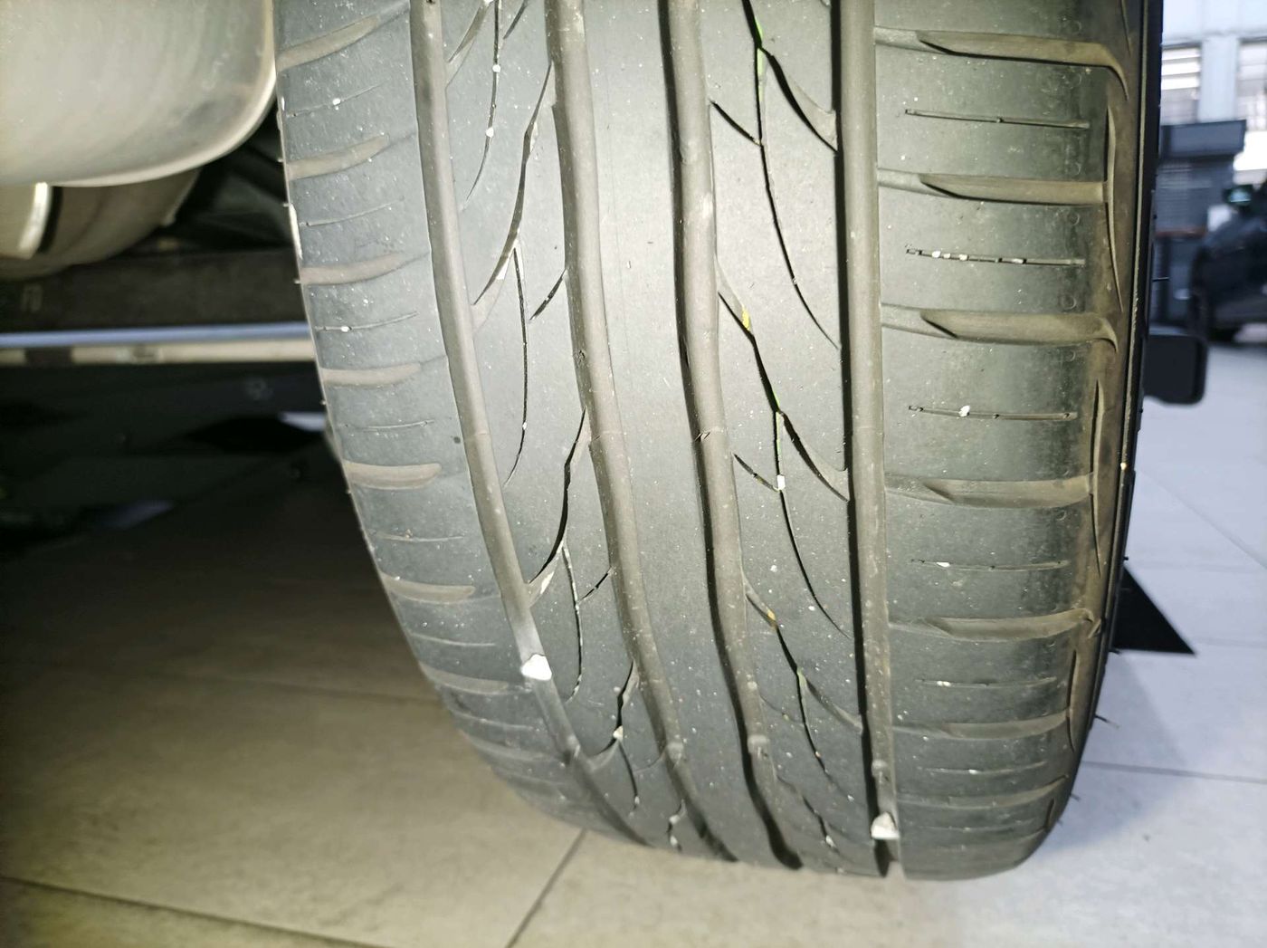 Rear Tyre (Right)