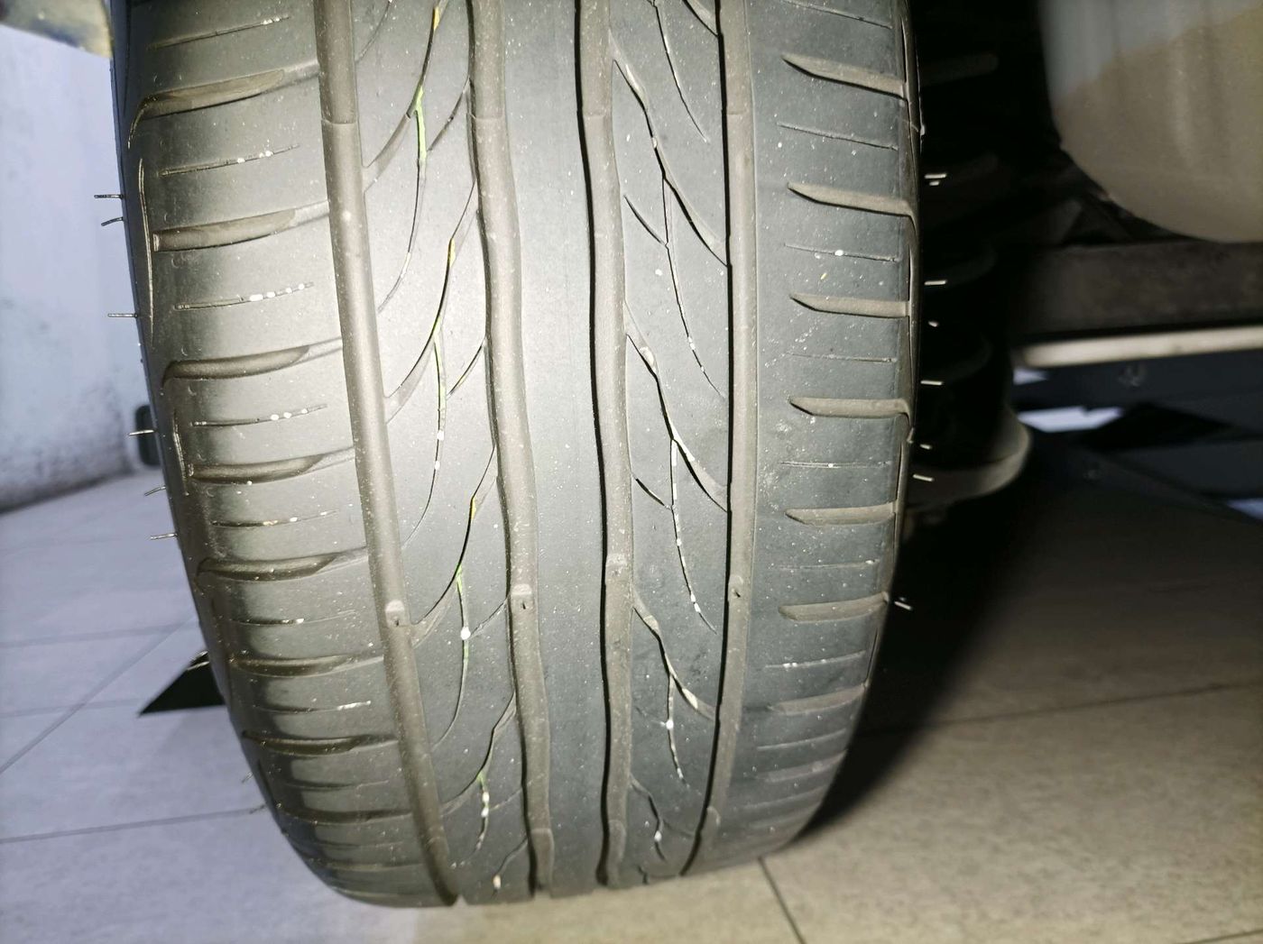 Rear Tyre (Left)