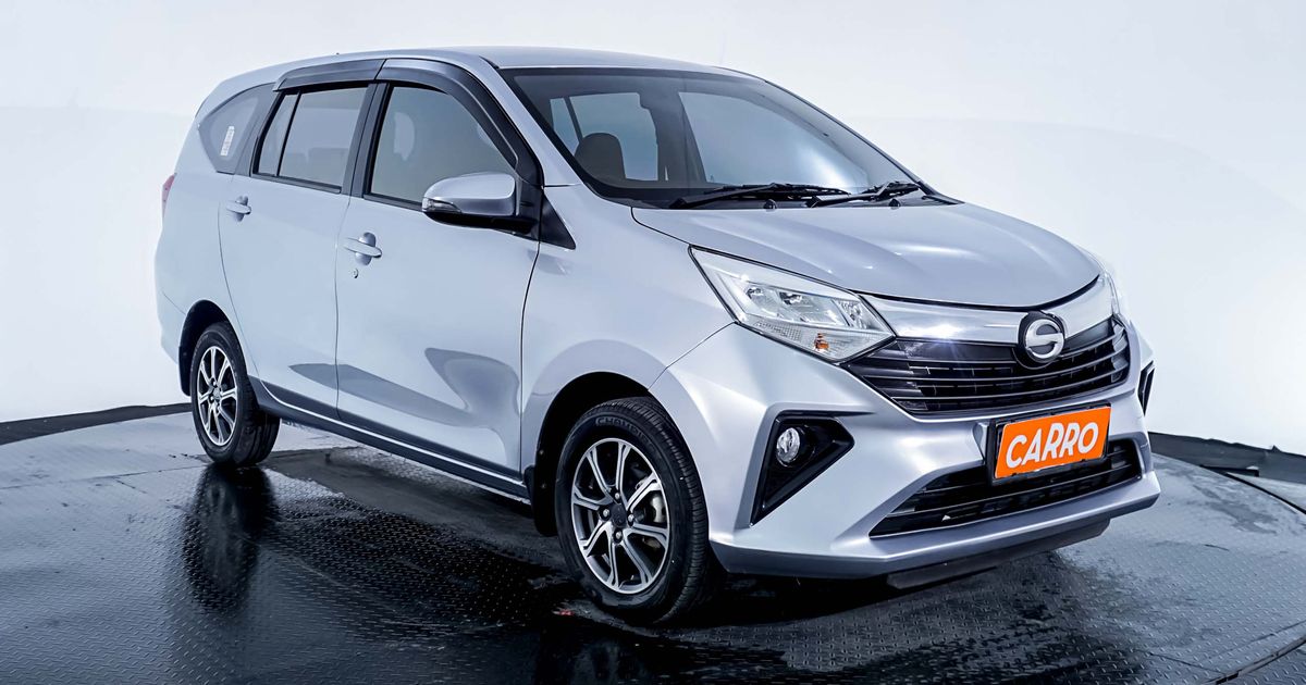 Dijual Daihatsu Sigra R AT 2020 Silver Bekas