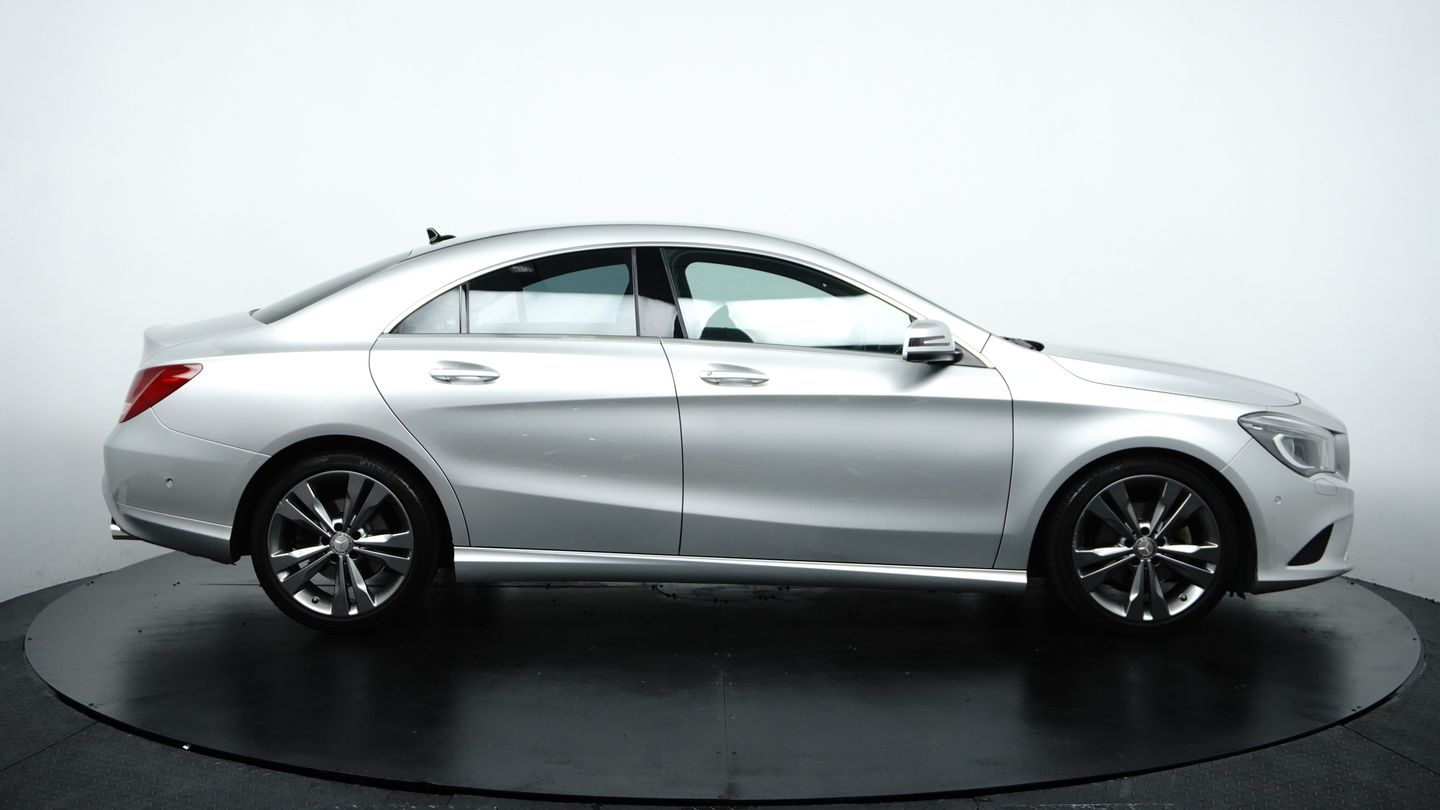 Used Mercedes-Benz CLA-Class CLA180 For Sale | Carro.sg