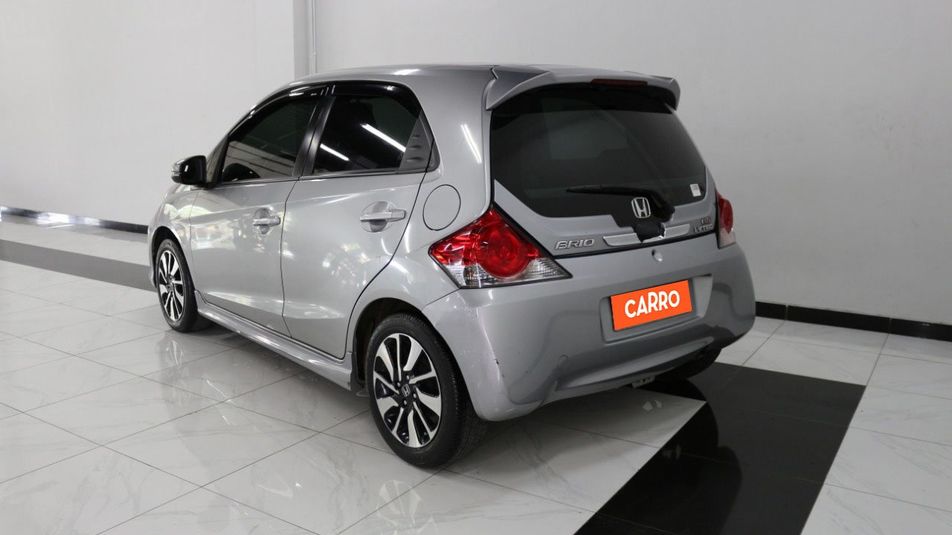 Pilihan Mobil Bekas Bersertifikasi Terbesar | Honda Brio RS AT 2016