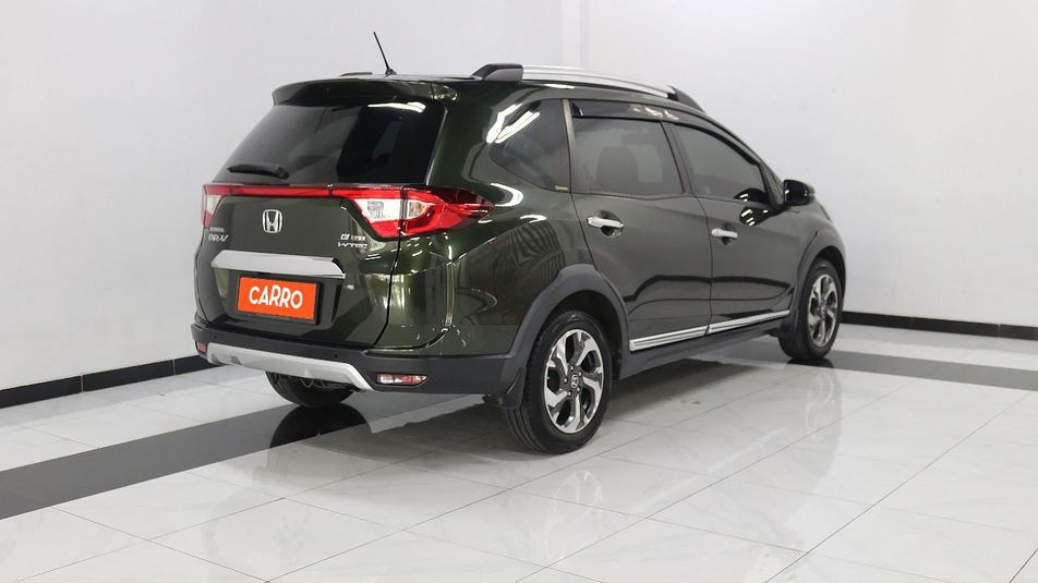 Pilihan Mobil  Bekas Bersertifikasi Terbesar Honda BRV  E 