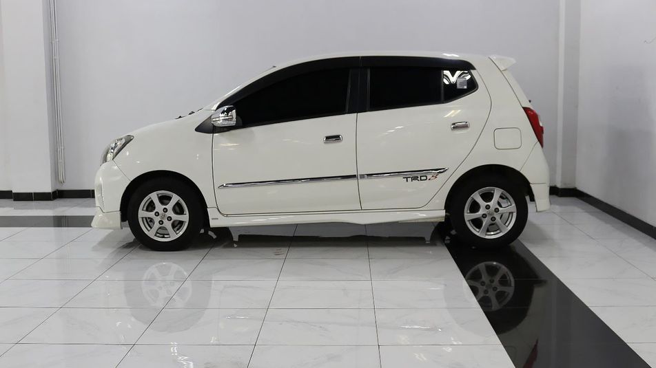 Pilihan Mobil Bekas Bersertifikasi Terbesar | Toyota Agya 1.0 G TRD