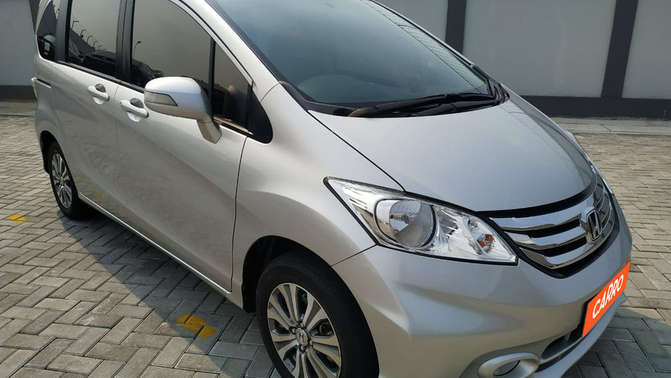 Pilihan Mobil Bekas Bersertifikasi Terbesar Honda Freed Psd 15 At 2015 Silver Carro Indonesia