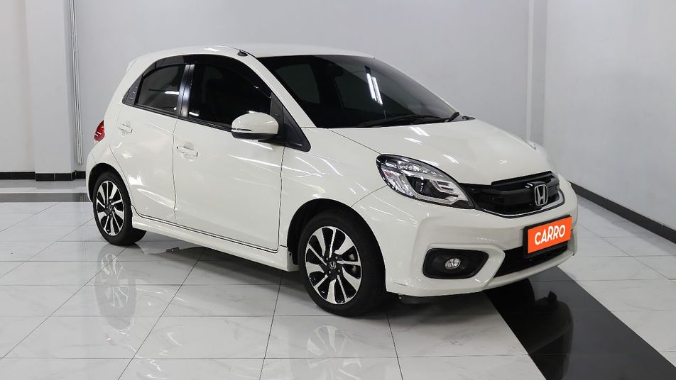 Pilihan Mobil Bekas Bersertifikasi Terbesar | Honda Brio RS AT 2018